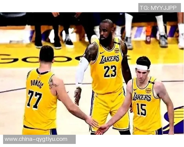 帕森斯预测里夫斯本赛季数据将超越詹姆斯表现引发热议 帕森斯预测里夫斯本赛季数据将超越詹姆斯表现引发热议