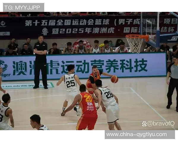 小阵容中锋频繁挡拆外弹大洛对位面临新挑战